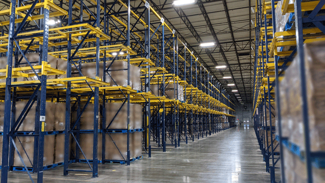 Pallet storage in distribution center using Dual-Wide Drive-In racking